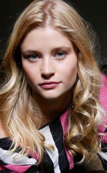 Emilie de Ravin